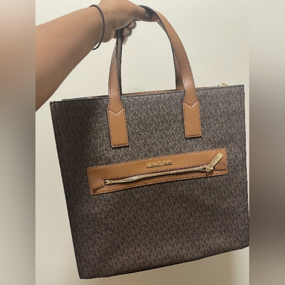 Large Michael Kors Tote